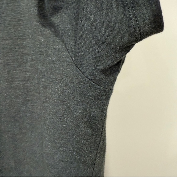 J. Crew Men's Slim Washed Gray V-Neck Shirt Size L - Picture 5 of 17